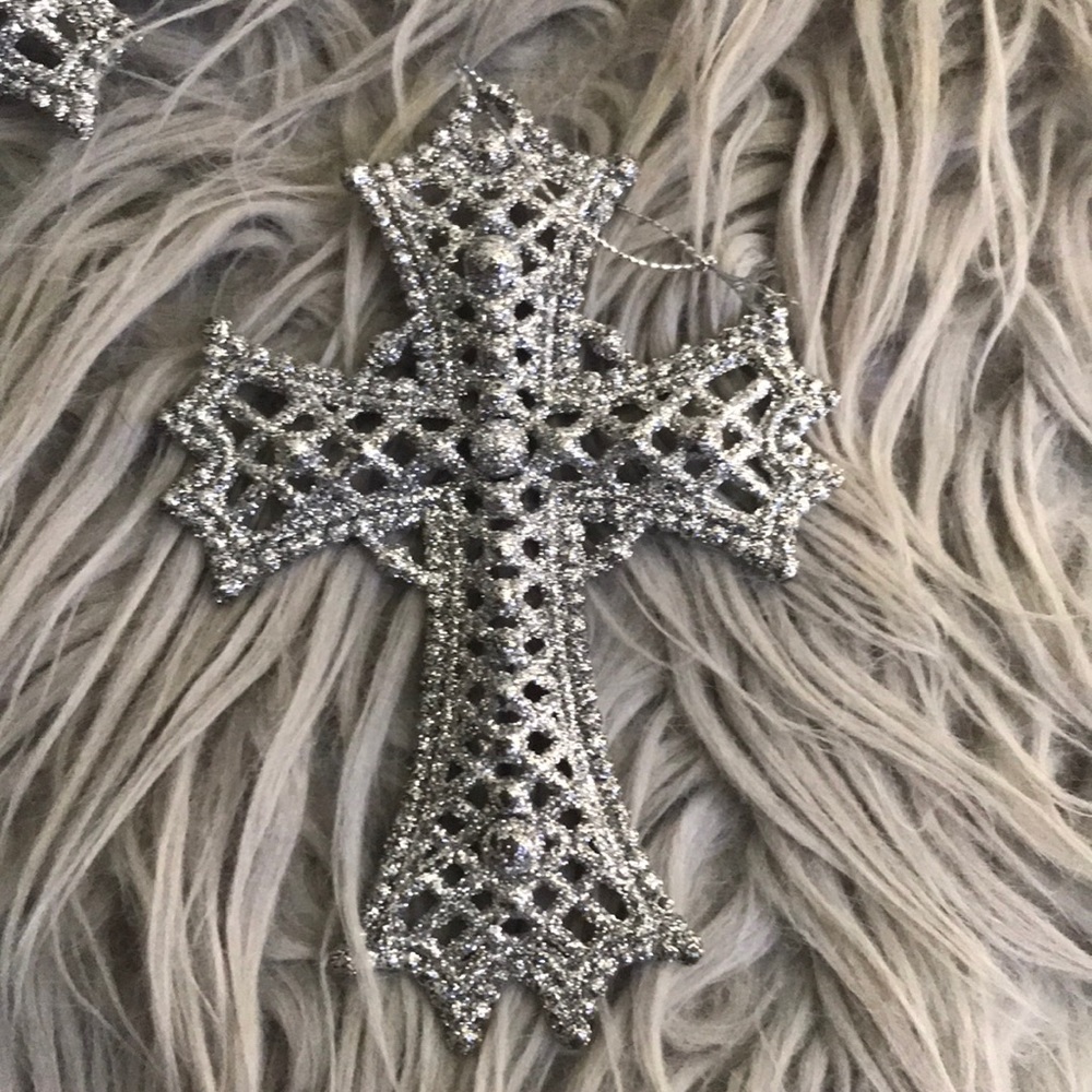 pretty silver sparkle cross ornaments❄️set of 2